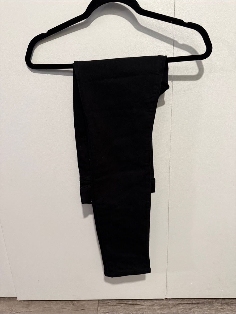 GAP Women’s Black Skinny Jeans